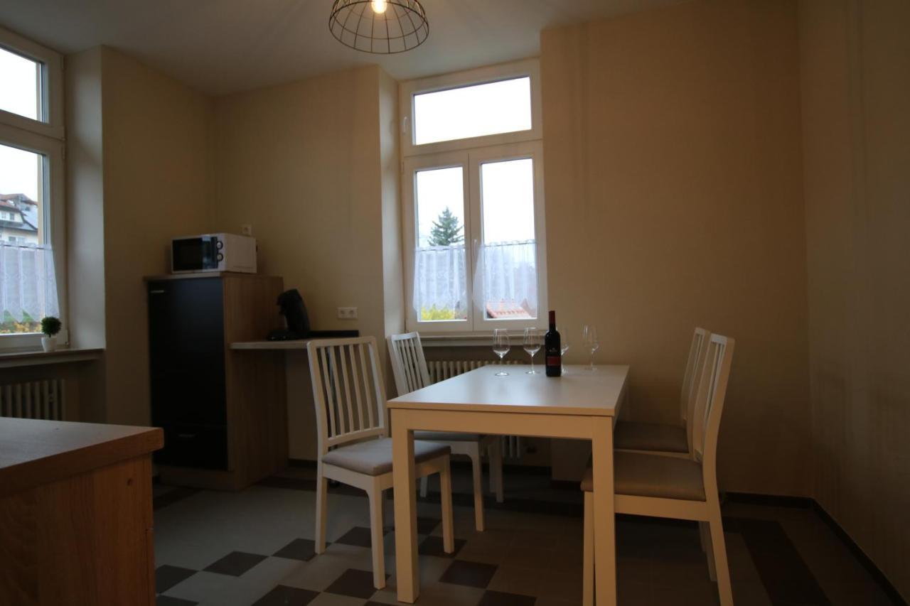 Ferienwohnung Altes Pfarrhaus Bargen Luaran gambar